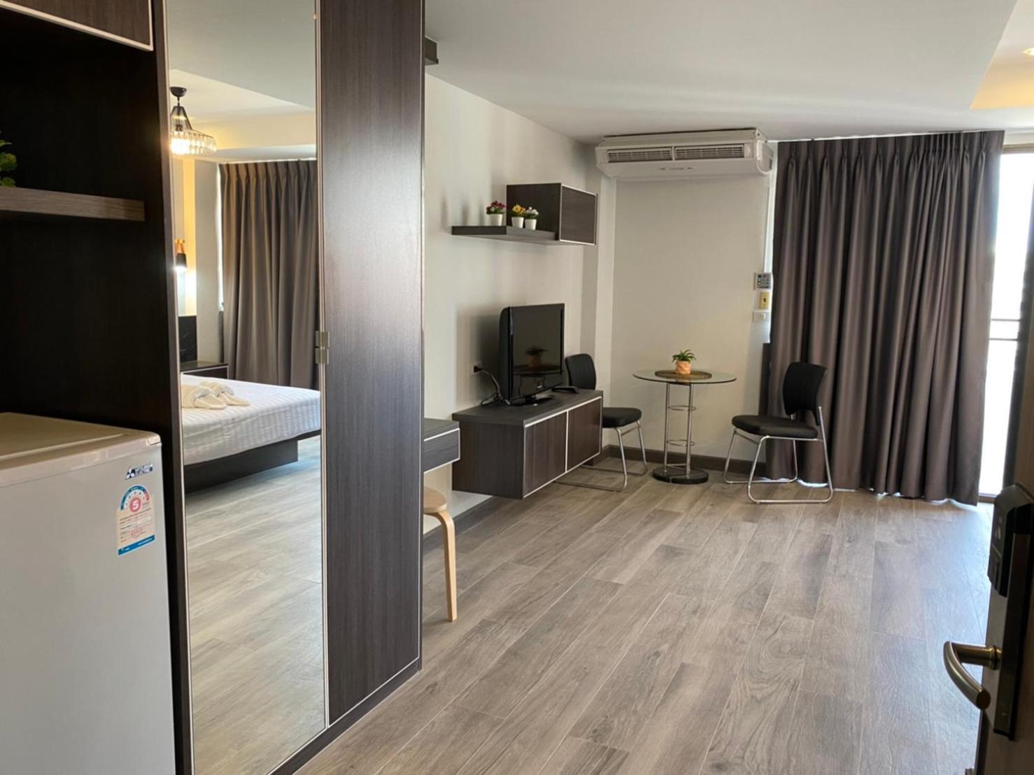 Jomtien Longstay Hotel - Sha Plus Certified Extérieur photo